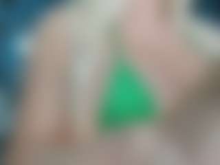 adrianna777's Live Sex Cam Show