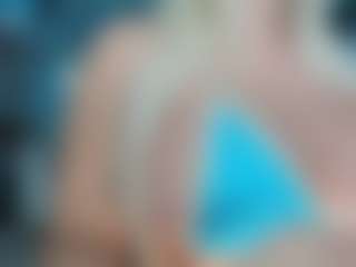 adrianna777's Live Sex Cam Show