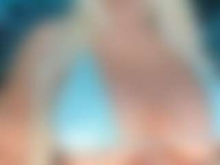 adrianna777's Live Sex Cam Show