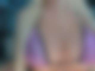 adrianna777's Live Sex Cam Show