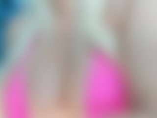 adrianna777's Live Sex Cam Show