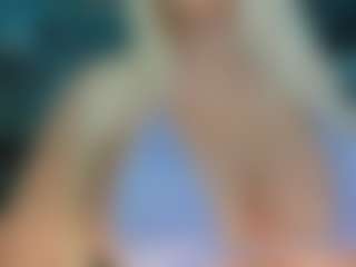 adrianna777's Live Sex Cam Show