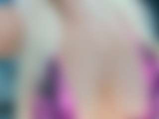 adrianna777's Live Sex Cam Show