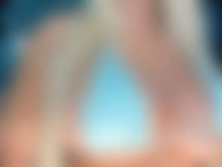 adrianna777's Live Sex Cam Show