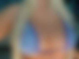 adrianna777's Live Sex Cam Show
