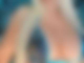 adrianna777's Live Sex Cam Show