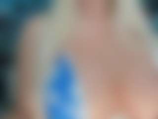 adrianna777's Live Sex Cam Show
