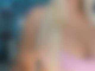 adrianna777's Live Sex Cam Show