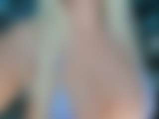 adrianna777's Live Sex Cam Show