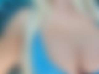adrianna777's Live Sex Cam Show