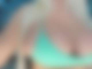 adrianna777's Live Sex Cam Show