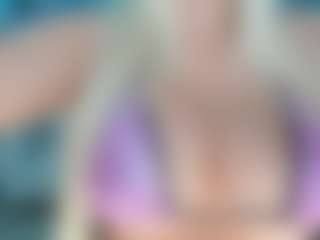 adrianna777's Live Sex Cam Show