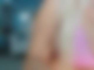adrianna777's Live Sex Cam Show