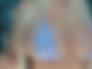 adrianna777's Live Sex Cam Show