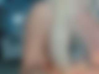 adrianna777's Live Sex Cam Show