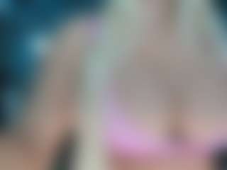 adrianna777's Live Sex Cam Show