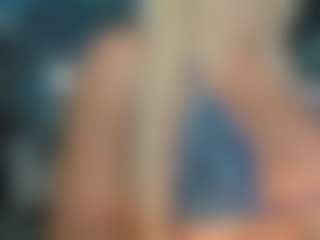 adrianna777's Live Sex Cam Show
