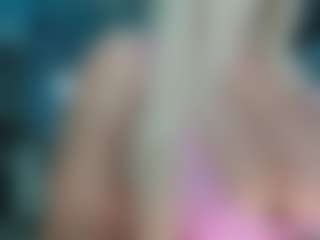 adrianna777's Live Sex Cam Show