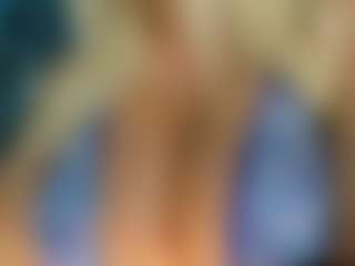 adrianna777's Live Sex Cam Show