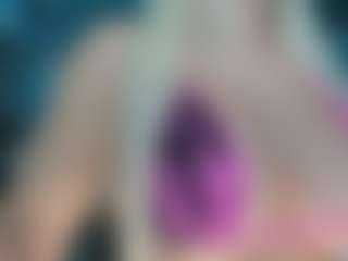 adrianna777's Live Sex Cam Show