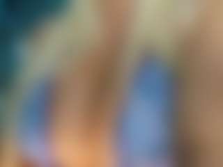 adrianna777's Live Sex Cam Show
