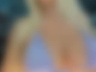 adrianna777's Live Sex Cam Show
