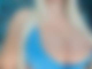 adrianna777's Live Sex Cam Show