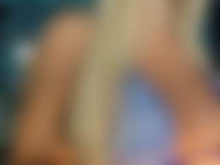 adrianna777's Live Sex Cam Show