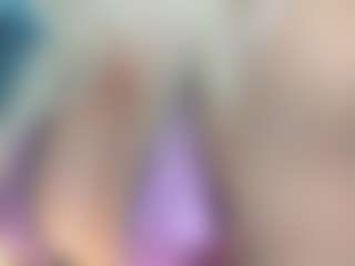 adrianna777's Live Sex Cam Show