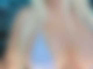 adrianna777's Live Sex Cam Show