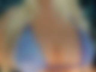 adrianna777's Live Sex Cam Show
