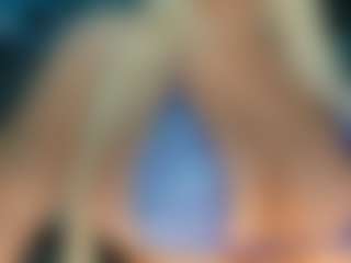 adrianna777's Live Sex Cam Show