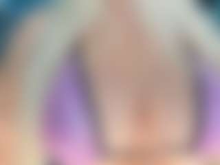 adrianna777's Live Sex Cam Show
