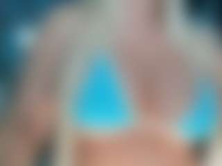 adrianna777's Live Sex Cam Show