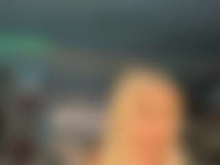 adrianna777's Live Sex Cam Show