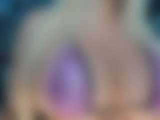 adrianna777's Live Sex Cam Show