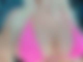 adrianna777's Live Sex Cam Show