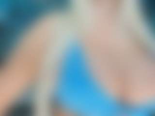 adrianna777's Live Sex Cam Show