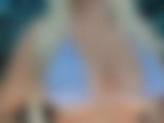 adrianna777's Live Sex Cam Show
