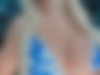 adrianna777's Live Sex Cam Show