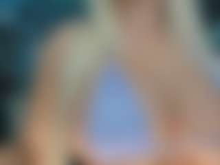 adrianna777's Live Sex Cam Show