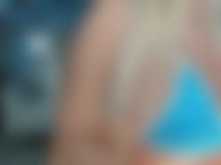 adrianna777's Live Sex Cam Show