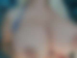 adrianna777's Live Sex Cam Show