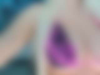 adrianna777's Live Sex Cam Show