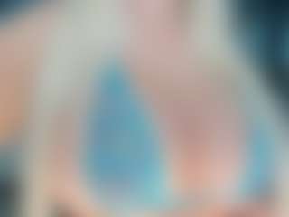 adrianna777's Live Sex Cam Show