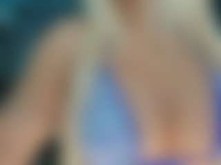adrianna777's Live Sex Cam Show