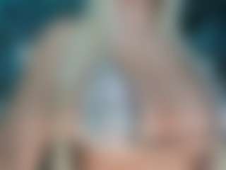 adrianna777's Live Sex Cam Show