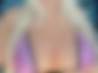 adrianna777's Live Sex Cam Show