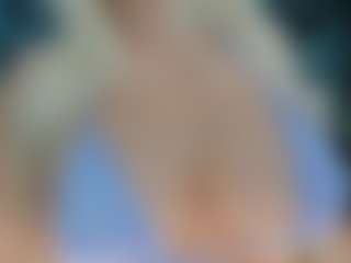adrianna777's Live Sex Cam Show