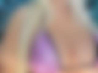 adrianna777's Live Sex Cam Show